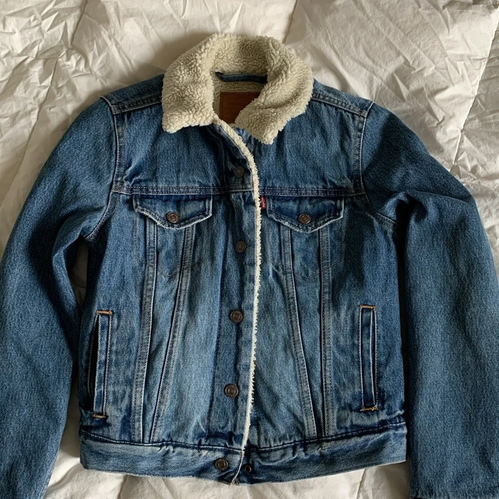 Levi’s Sherpa Fleece Jean Jacket - Picture 11 of 12
